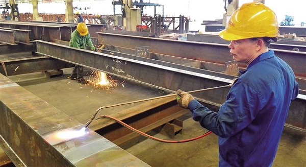 鋼結構廠房構件制作